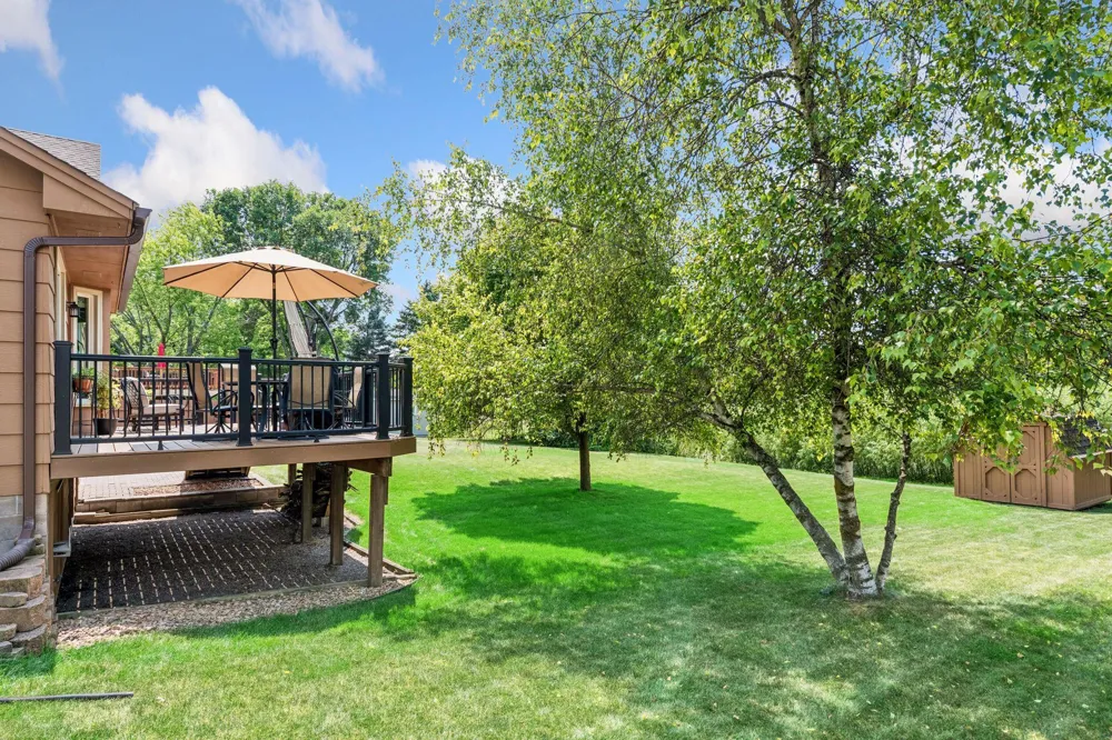 8585 Chanhassen Hills Drive S Chanhassen, MN 55317