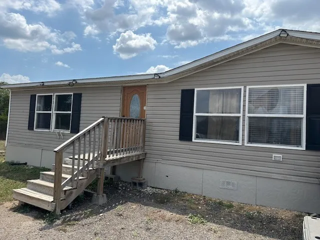 137 Oso Street Cedar Creek, TX 78612
