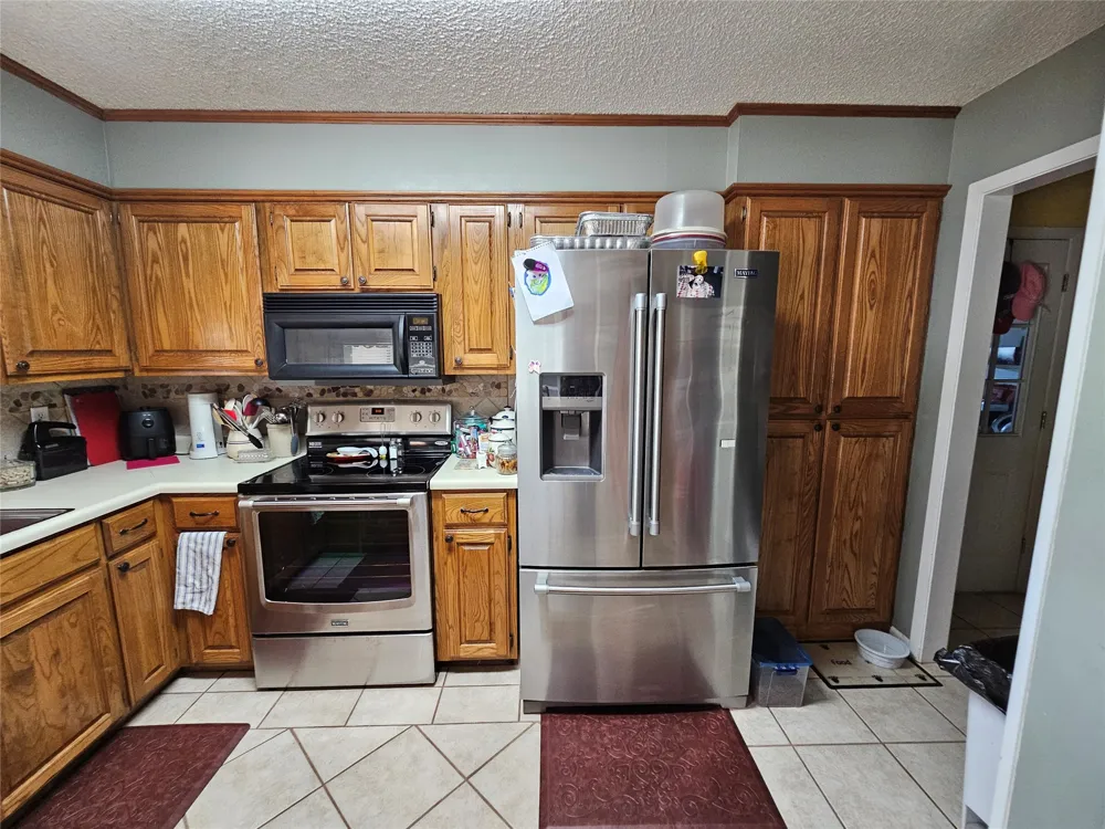 1418 Prairie Wind Stephenville, TX 76401