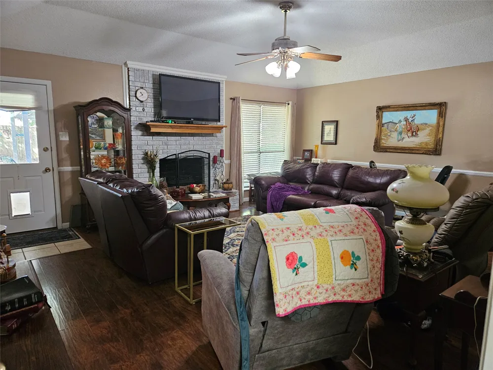 1418 Prairie Wind Stephenville, TX 76401