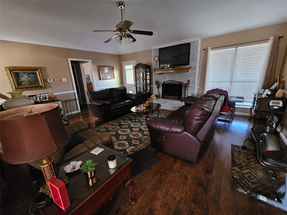 1418 Prairie Wind Stephenville, TX 76401