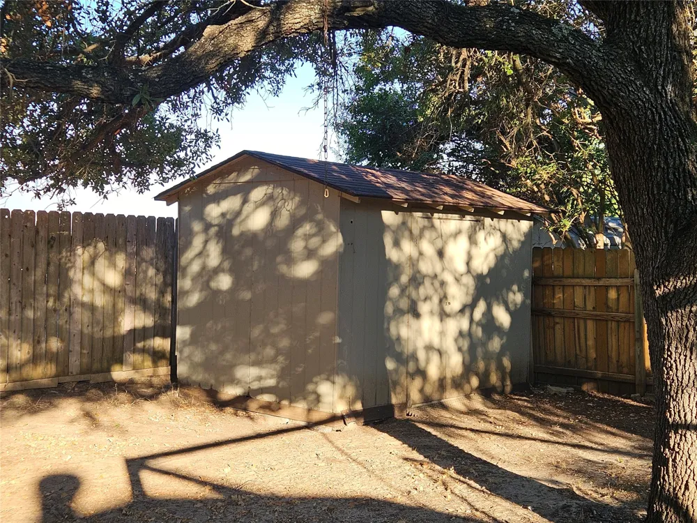 1418 Prairie Wind Stephenville, TX 76401