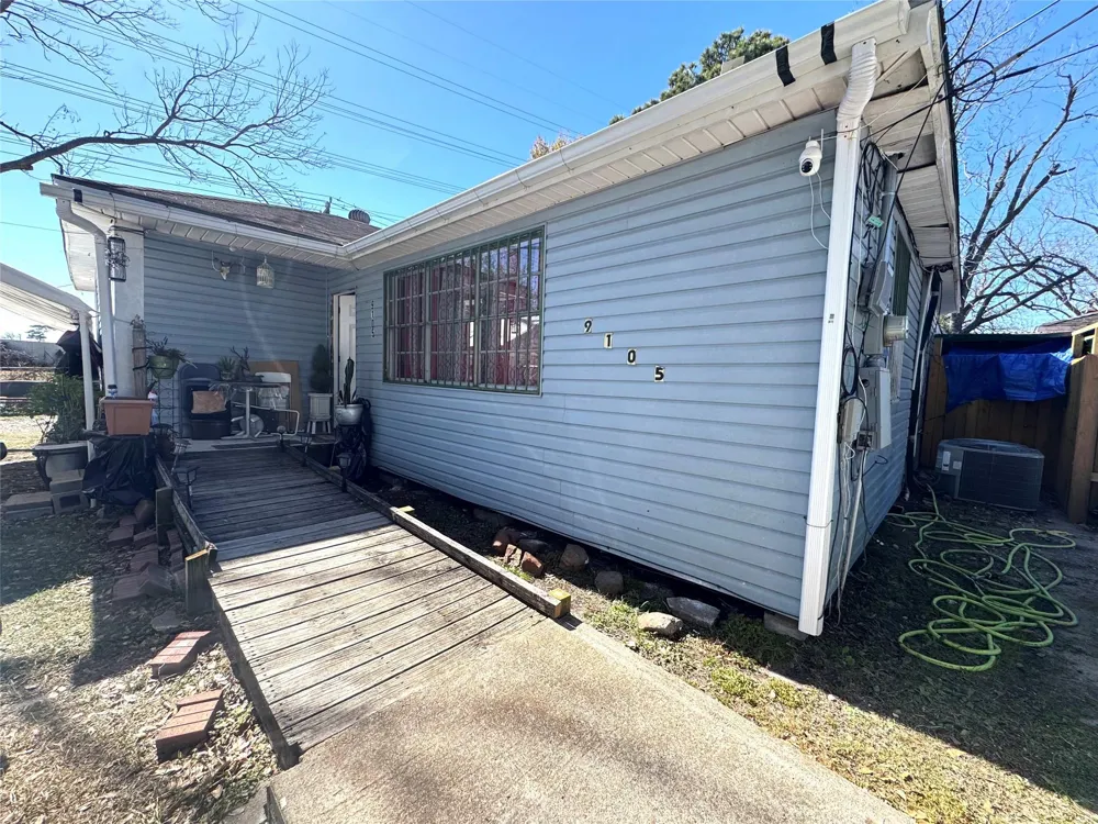 9105 Exeter Street Houston, TX 77093