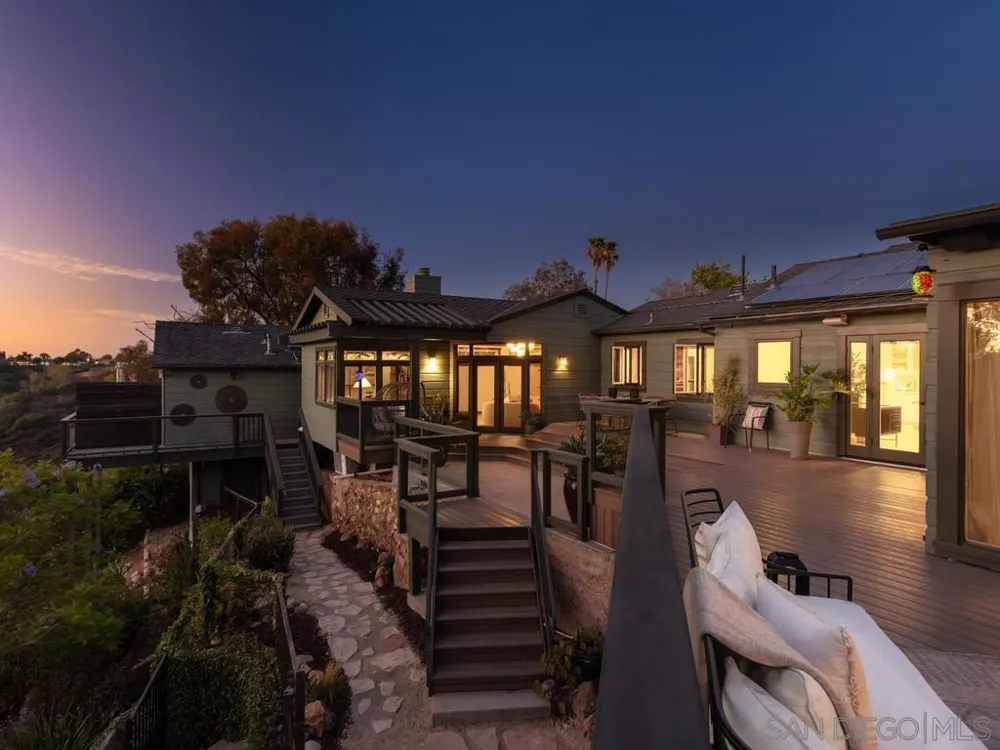 4760 Miracle Dr San Diego, CA 92115