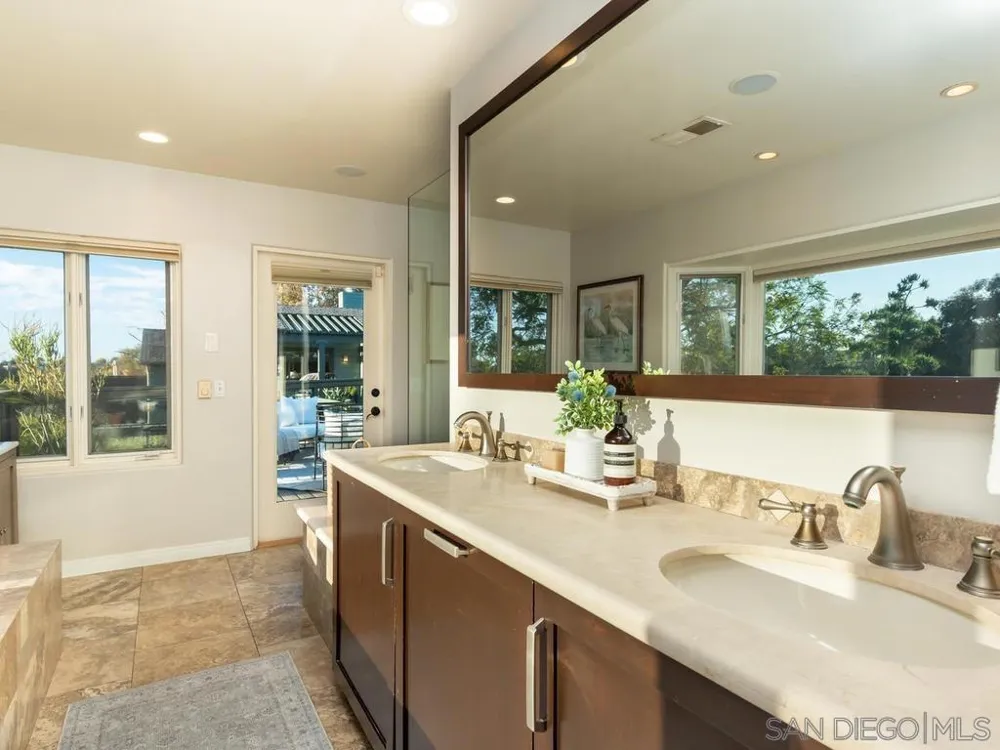 4760 Miracle Dr San Diego, CA 92115