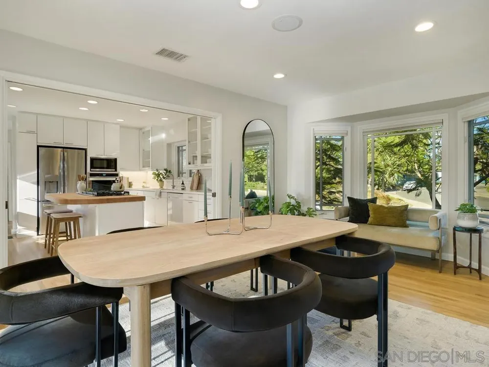 4760 Miracle Dr San Diego, CA 92115