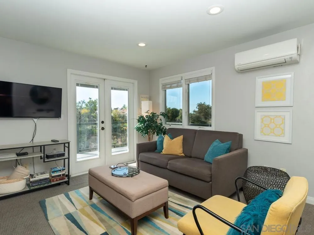 4760 Miracle Dr San Diego, CA 92115