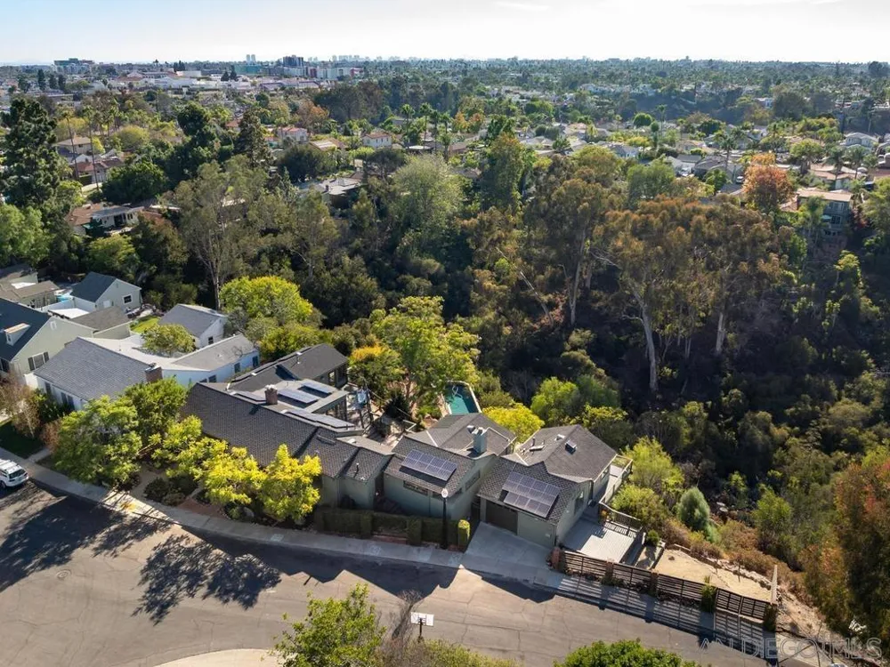 4760 Miracle Dr San Diego, CA 92115