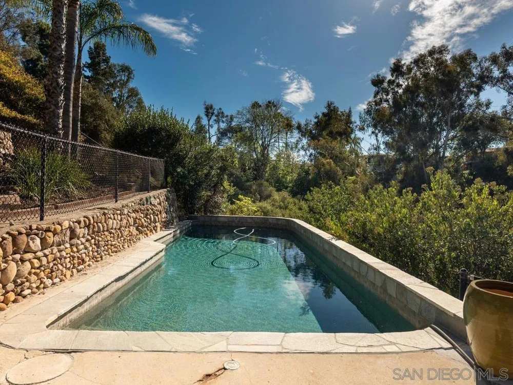 4760 Miracle Dr San Diego, CA 92115