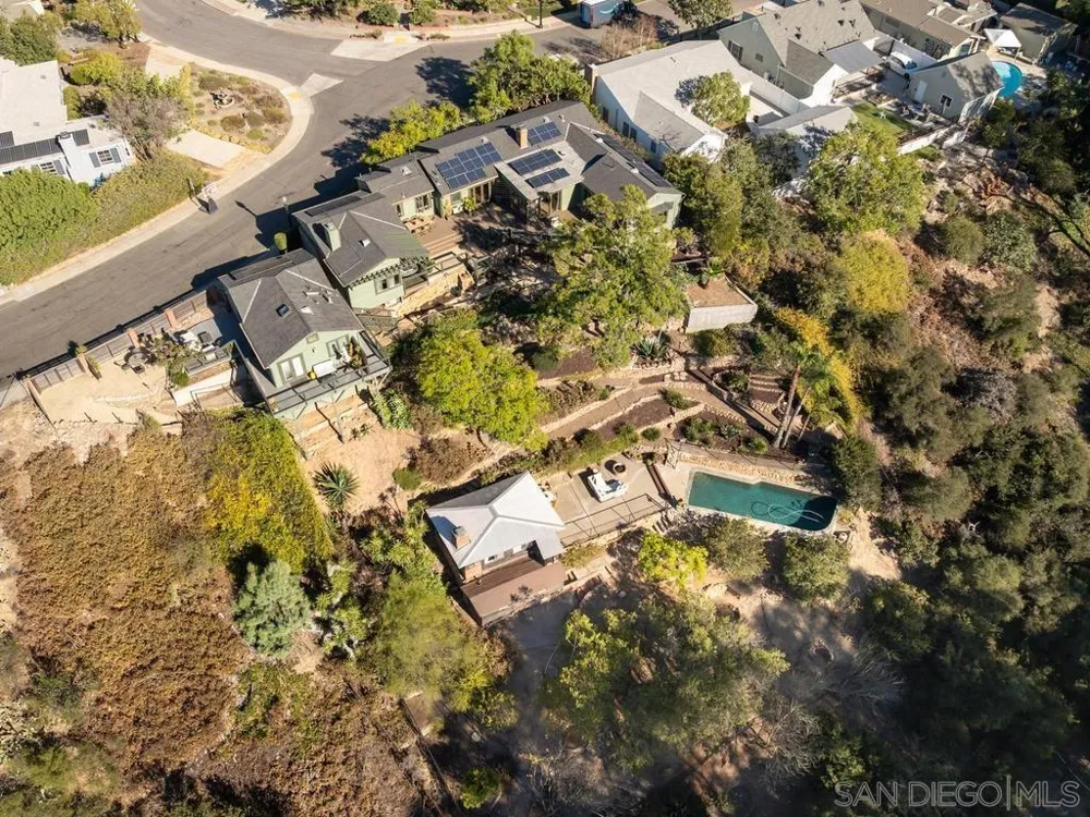 4760 Miracle Dr San Diego, CA 92115