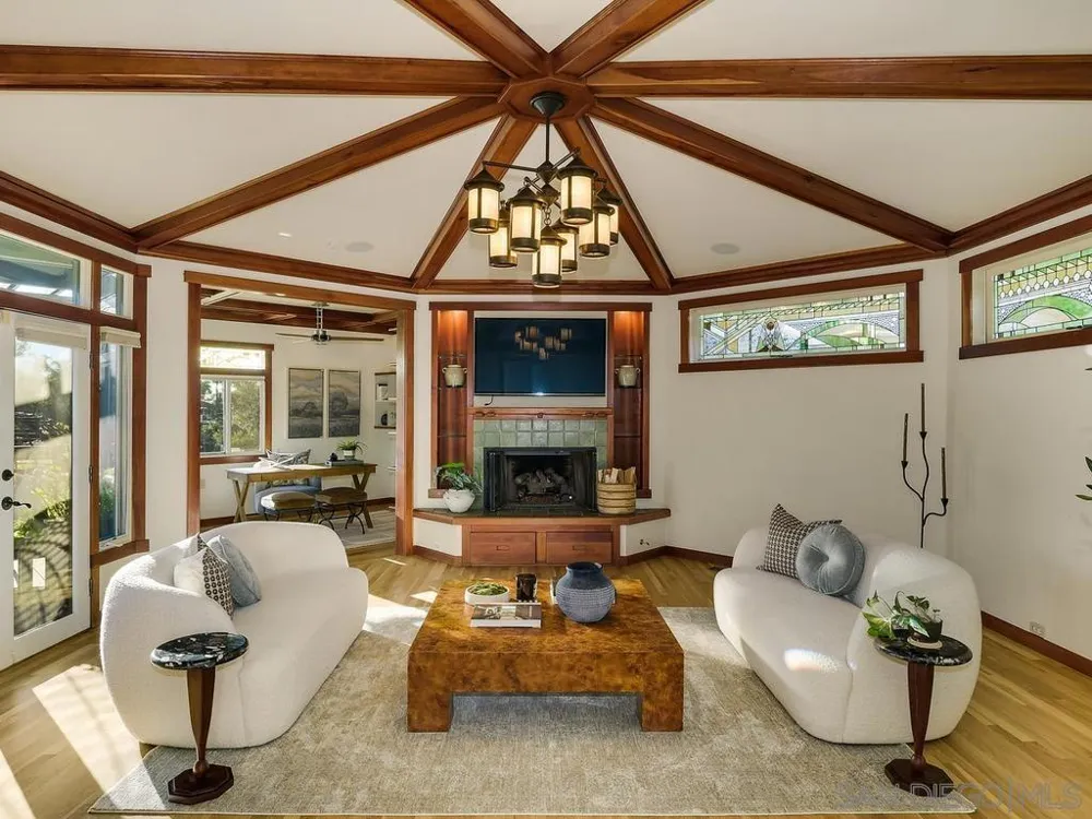 4760 Miracle Dr San Diego, CA 92115