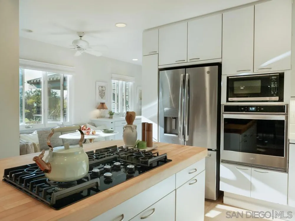 4760 Miracle Dr San Diego, CA 92115