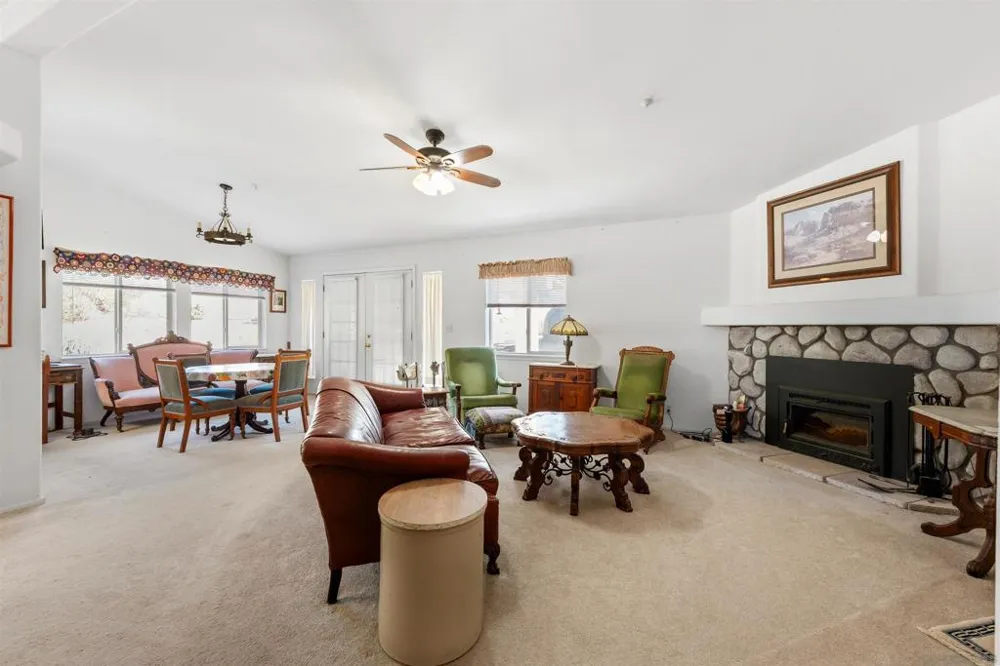 39506 S Clement St. Boulevard, CA 91905