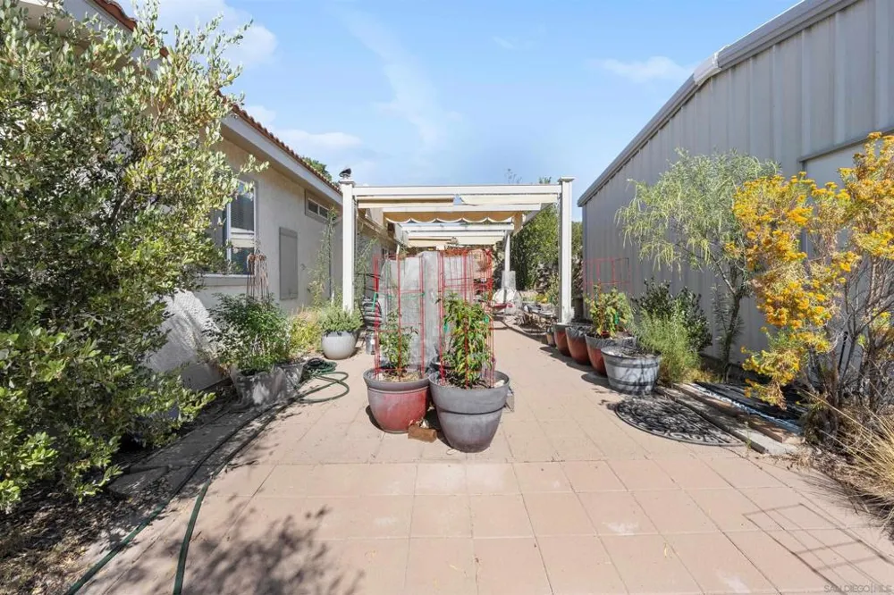 39506 S Clement St. Boulevard, CA 91905