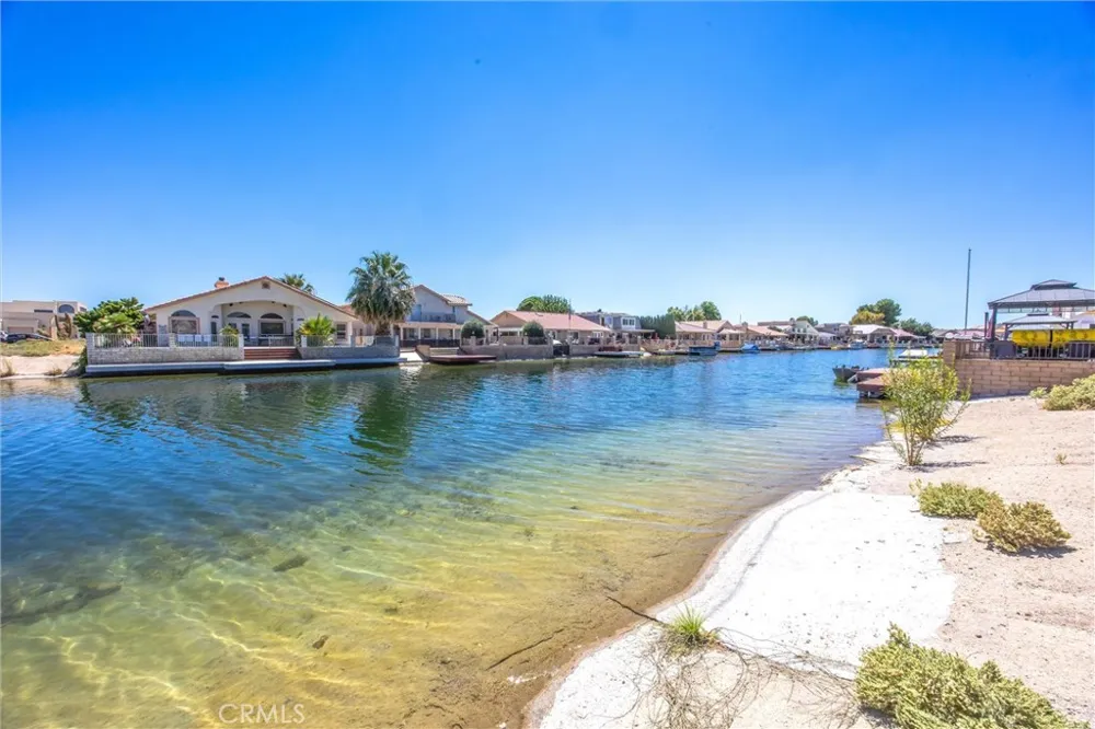 14441 Ironsides Helendale, CA 92342