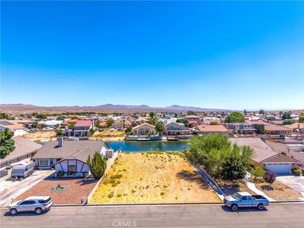 14441 Ironsides Helendale, CA 92342