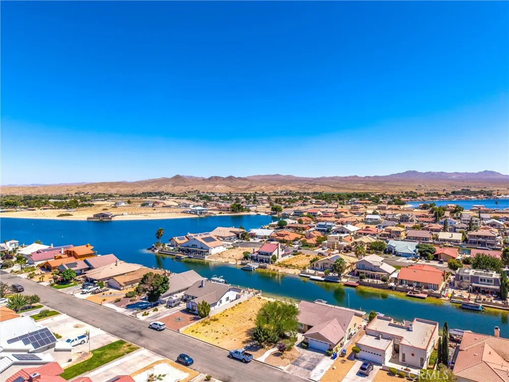 14441 Ironsides Helendale, CA 92342