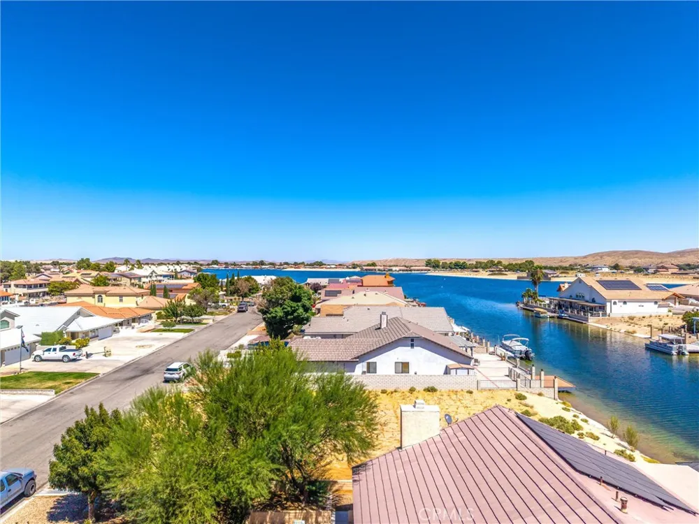 14441 Ironsides Helendale, CA 92342