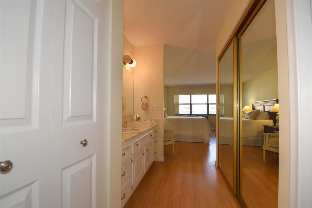5100 OCEAN BOULEVARD #1004 Lauderdale By The Sea, FL 33308