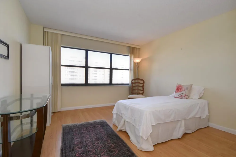 5100 OCEAN BOULEVARD #1004 Lauderdale By The Sea, FL 33308