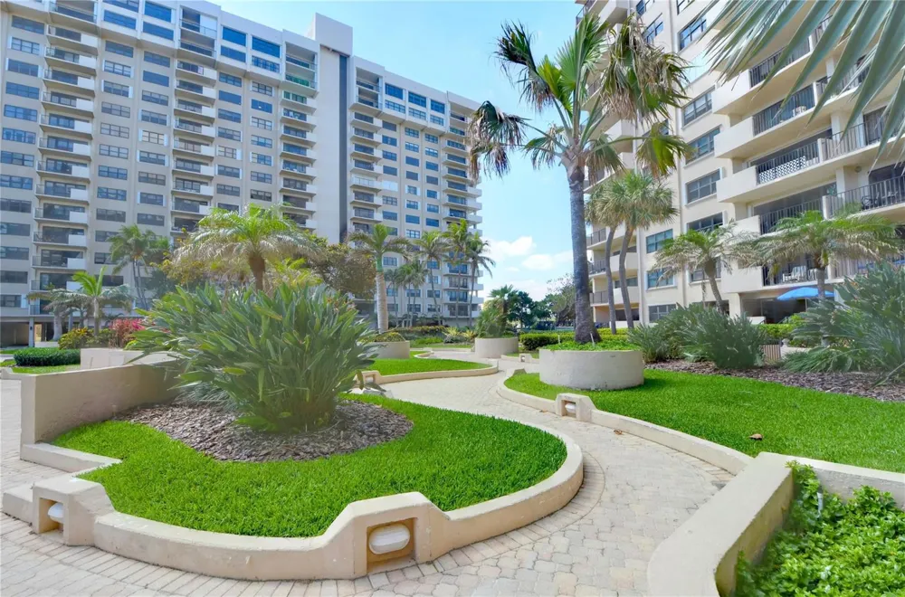 5100 OCEAN BOULEVARD #1004 Lauderdale By The Sea, FL 33308