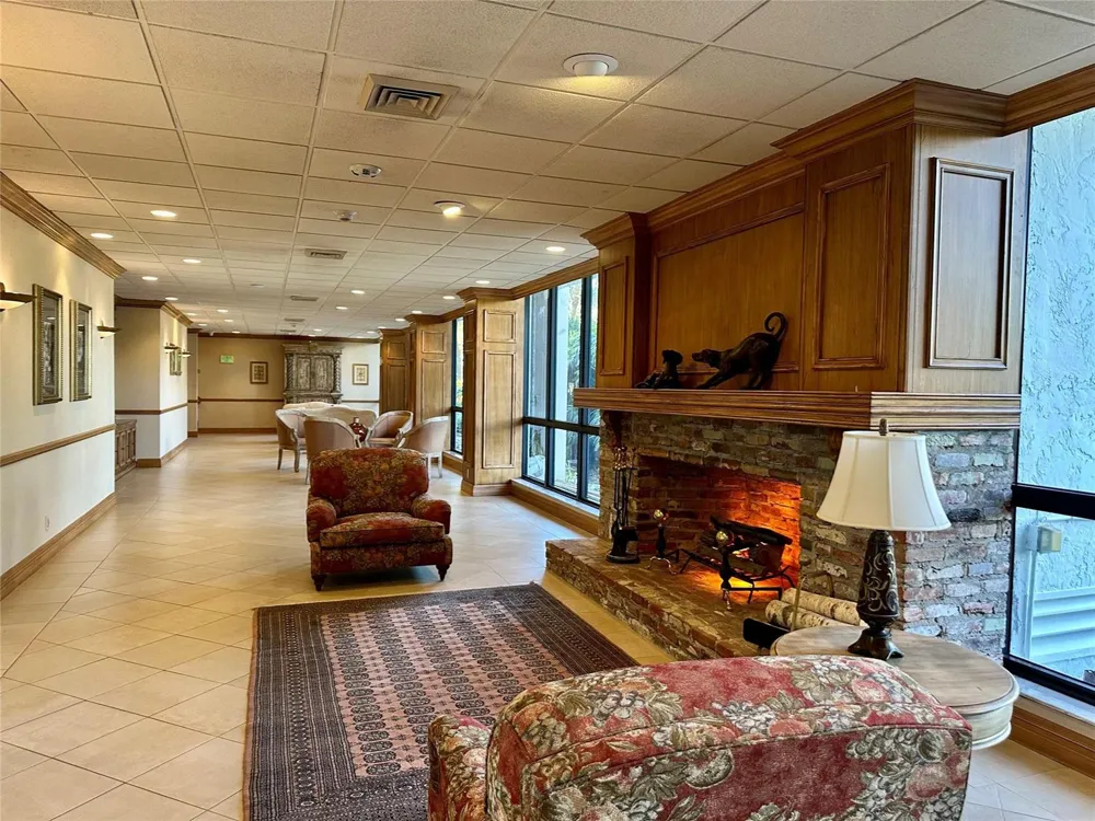 5100 OCEAN BOULEVARD #1004 Lauderdale By The Sea, FL 33308