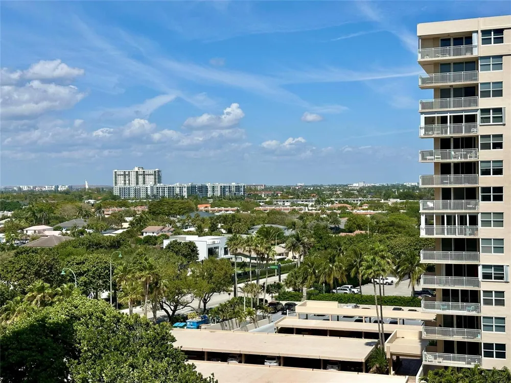 5100 OCEAN BOULEVARD #1004 Lauderdale By The Sea, FL 33308