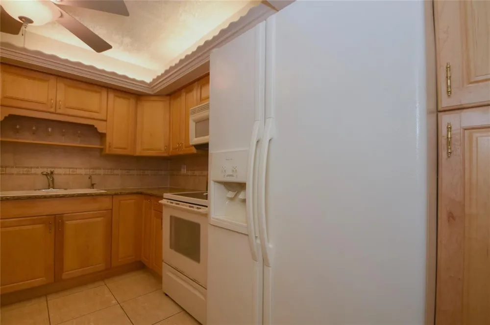 5100 OCEAN BOULEVARD #1004 Lauderdale By The Sea, FL 33308