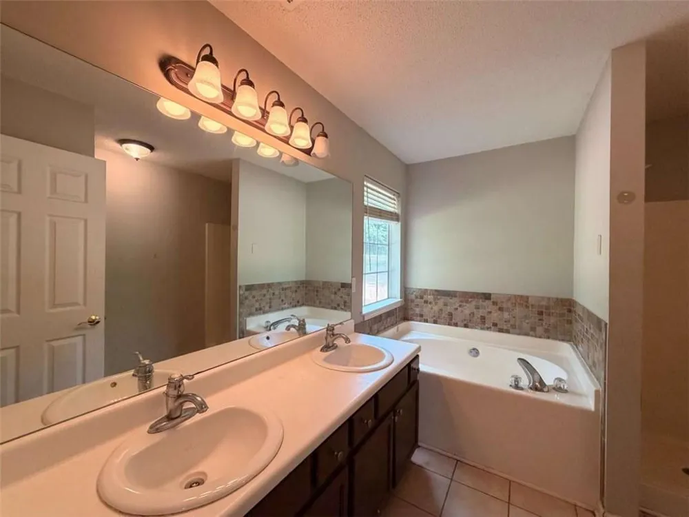 73 Stowe Way Sharpsburg, GA 30277