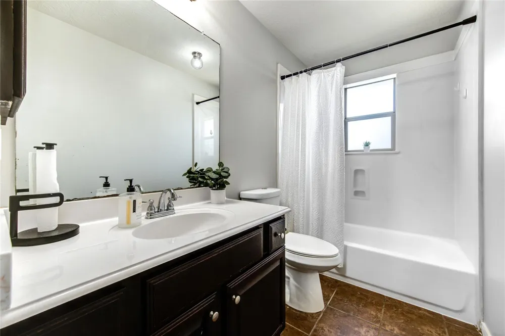 6627 Marble Falls Lane Manvel, TX 77578