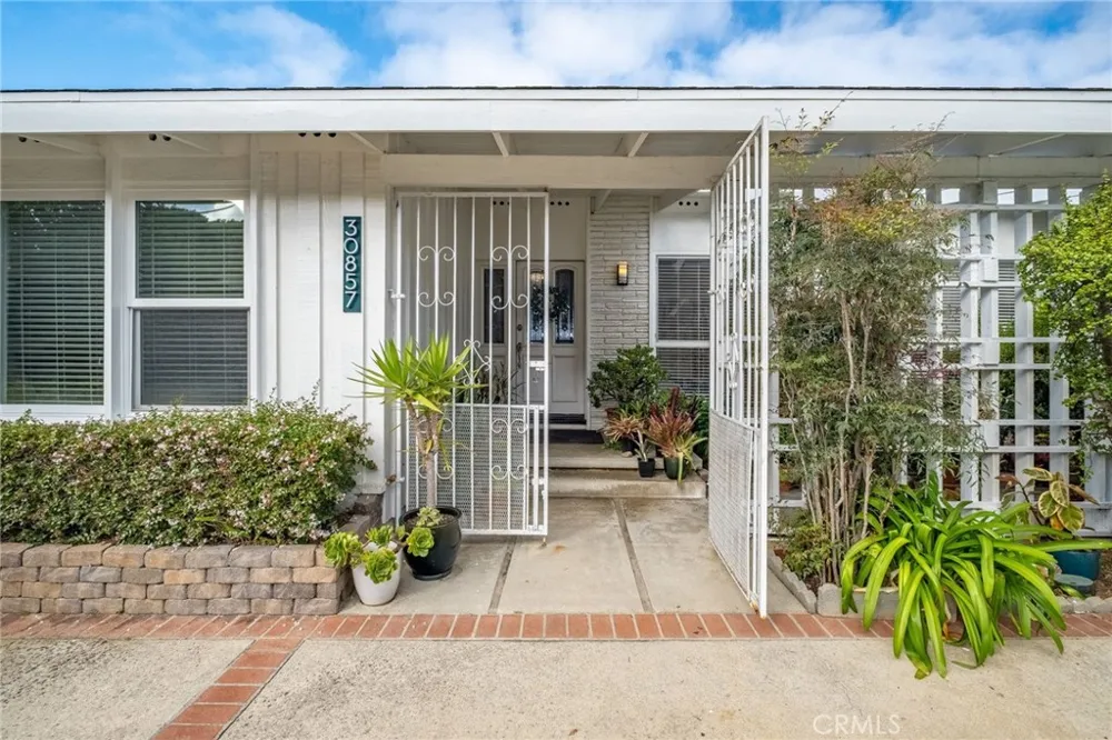 30857 Rue Valois Rancho Palos Verdes, CA 90275