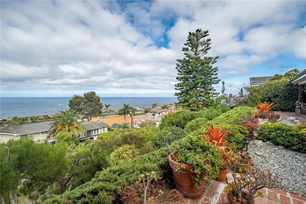 30857 Rue Valois Rancho Palos Verdes, CA 90275