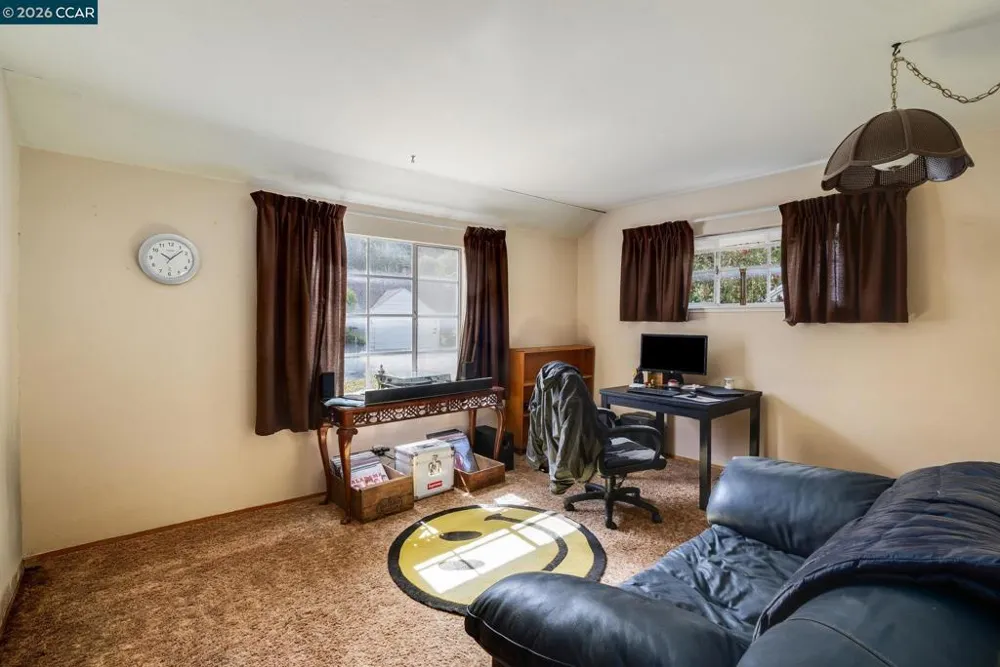 5613 Likins Ave Martinez, CA 94553