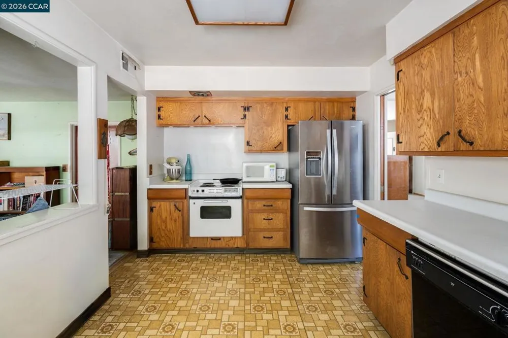 5613 Likins Ave Martinez, CA 94553