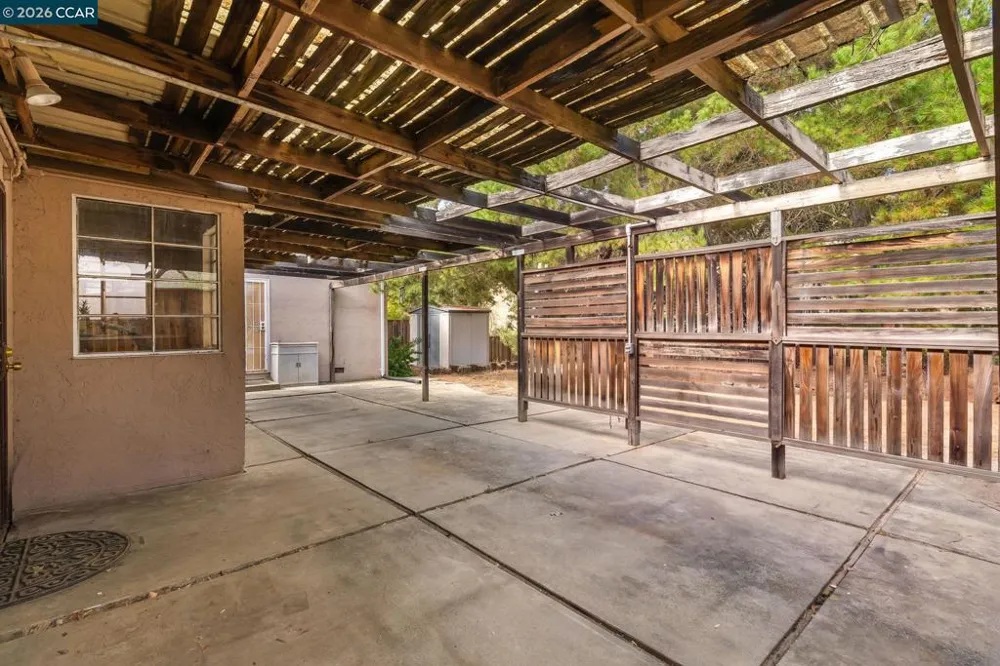 5613 Likins Ave Martinez, CA 94553