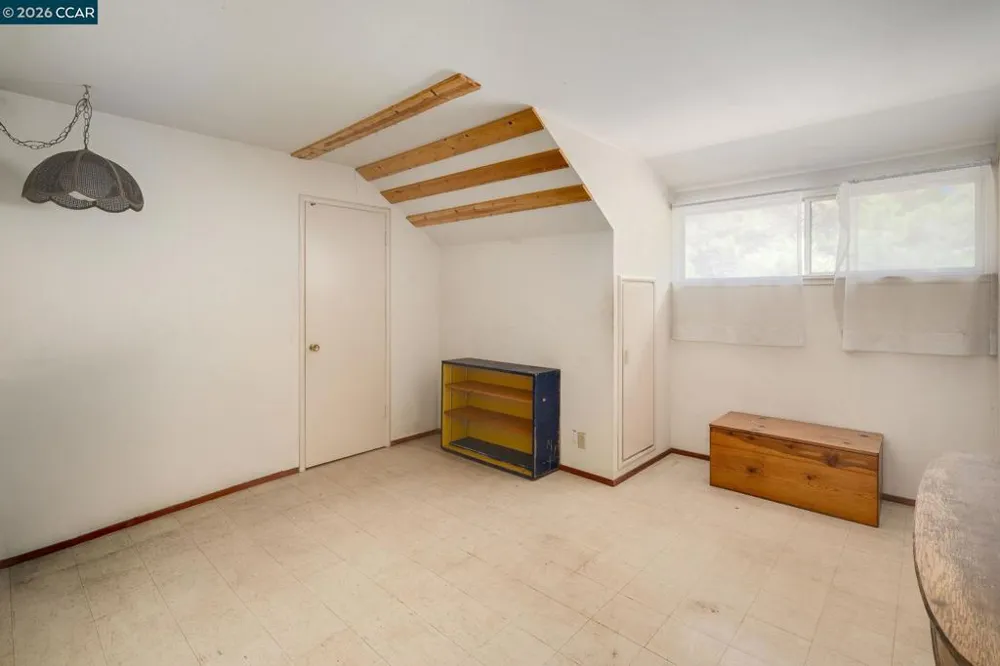 5613 Likins Ave Martinez, CA 94553