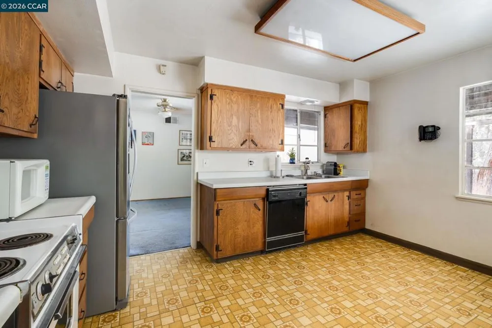 5613 Likins Ave Martinez, CA 94553