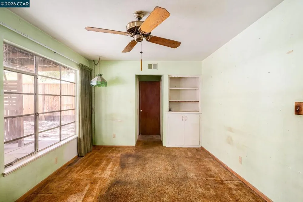 5613 Likins Ave Martinez, CA 94553
