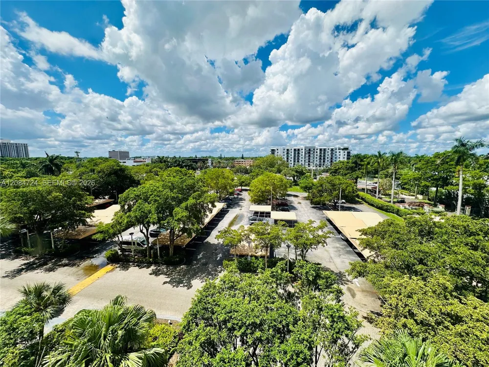 11111 Biscayne Blvd #6E Miami, FL 33181