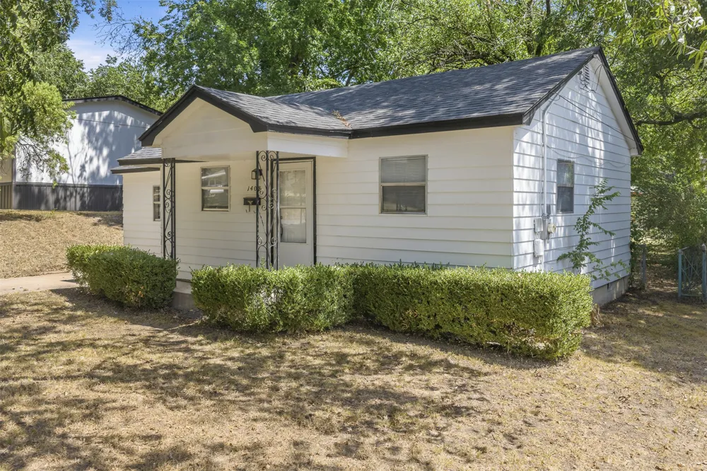 1408 Holt Ardmore, OK 73401