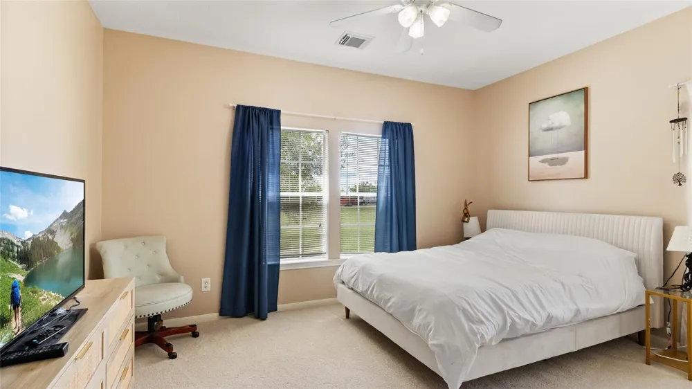 111 County Road 932 Alvin, TX 77511