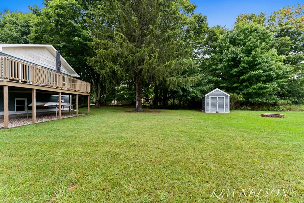 5280 Scenic Drive Whitehall, MI 49461