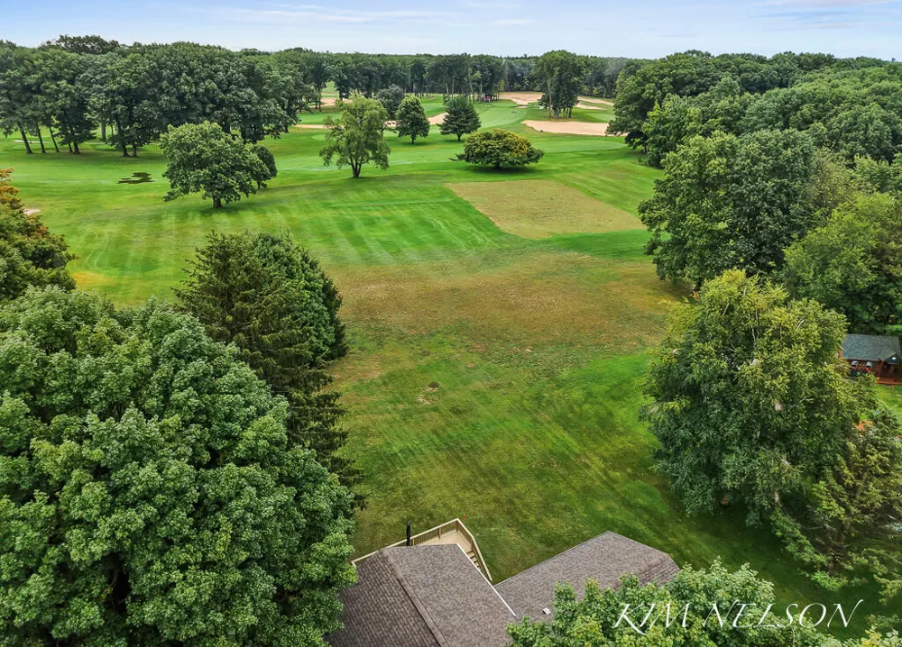 5280 Scenic Drive Whitehall, MI 49461