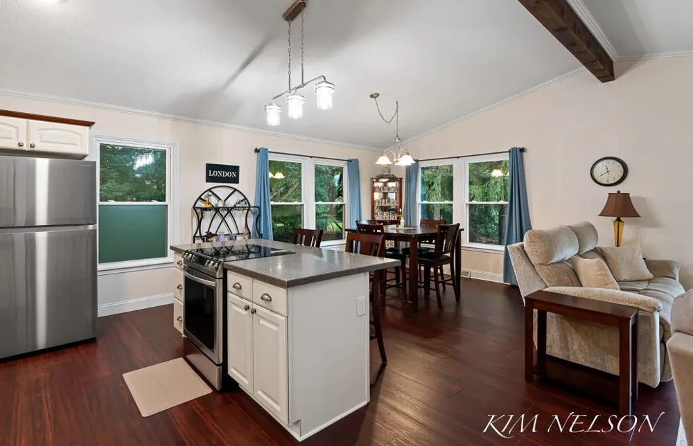 5280 Scenic Drive Whitehall, MI 49461