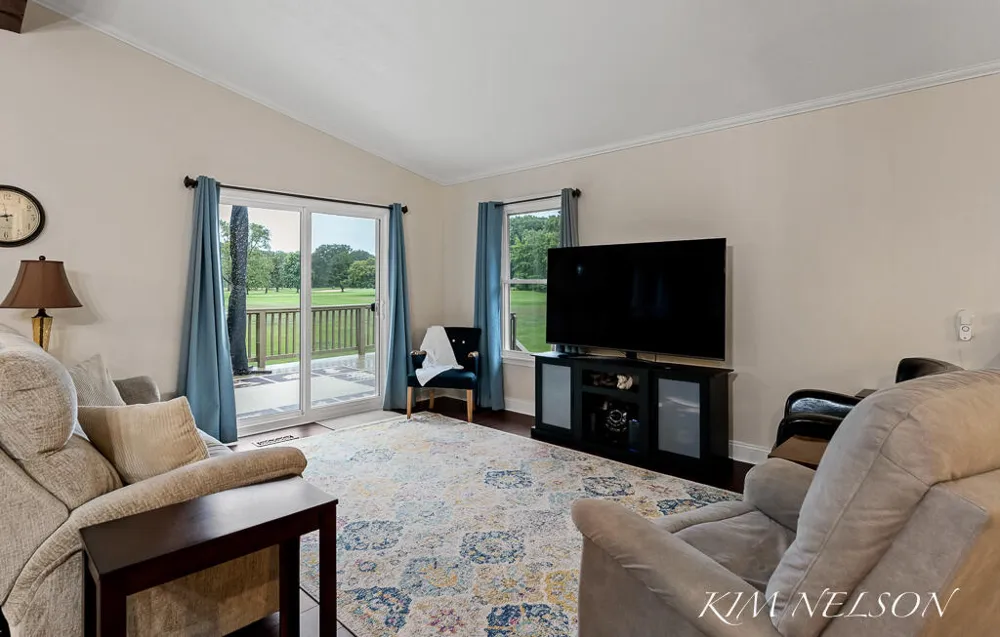 5280 Scenic Drive Whitehall, MI 49461