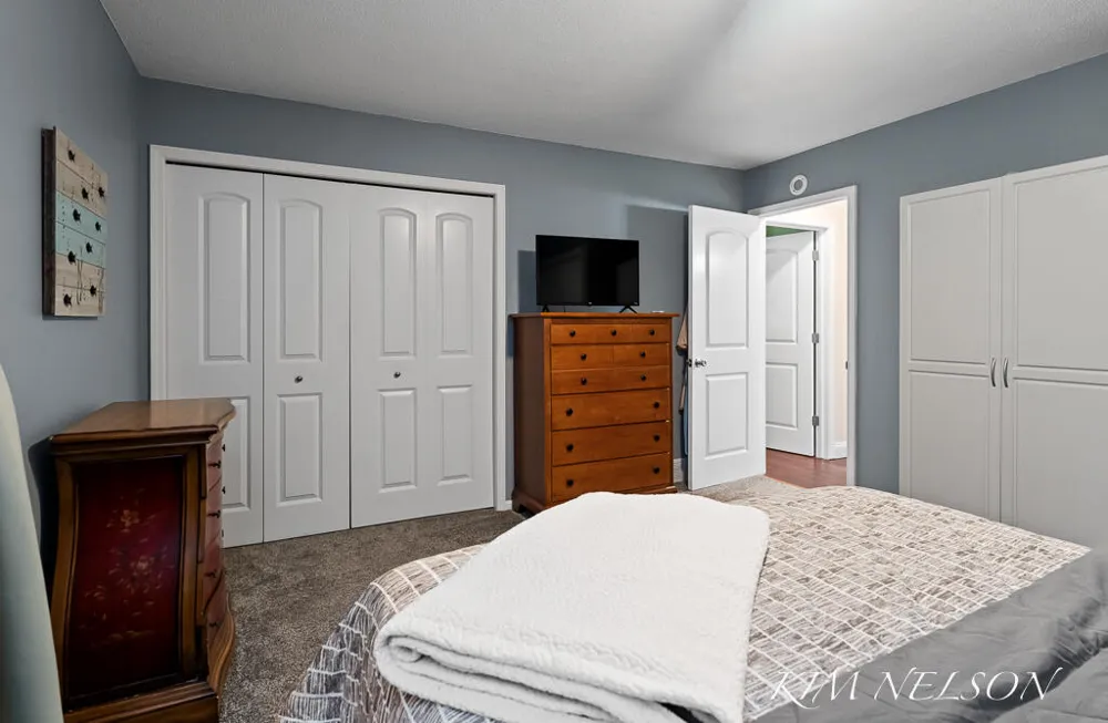 5280 Scenic Drive Whitehall, MI 49461