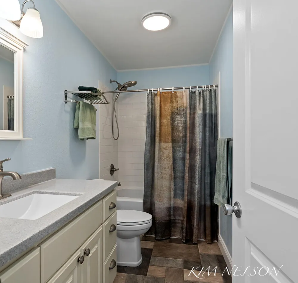 5280 Scenic Drive Whitehall, MI 49461