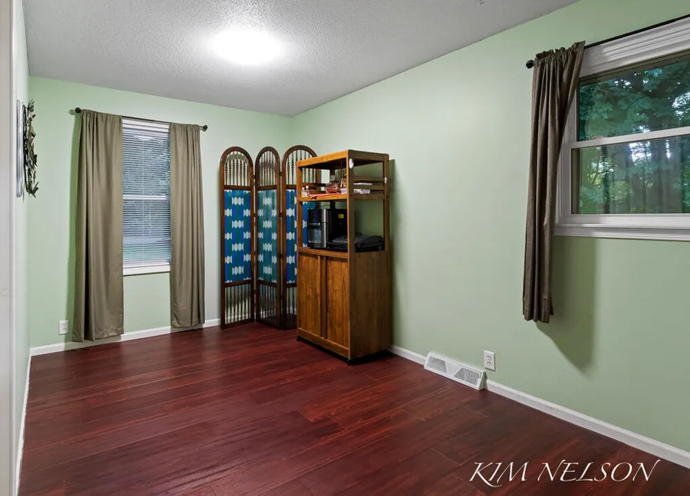 5280 Scenic Drive Whitehall, MI 49461