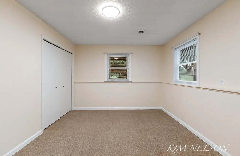 5280 Scenic Drive Whitehall, MI 49461