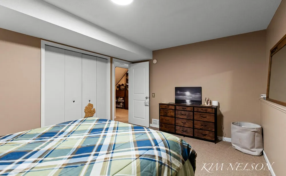 5280 Scenic Drive Whitehall, MI 49461